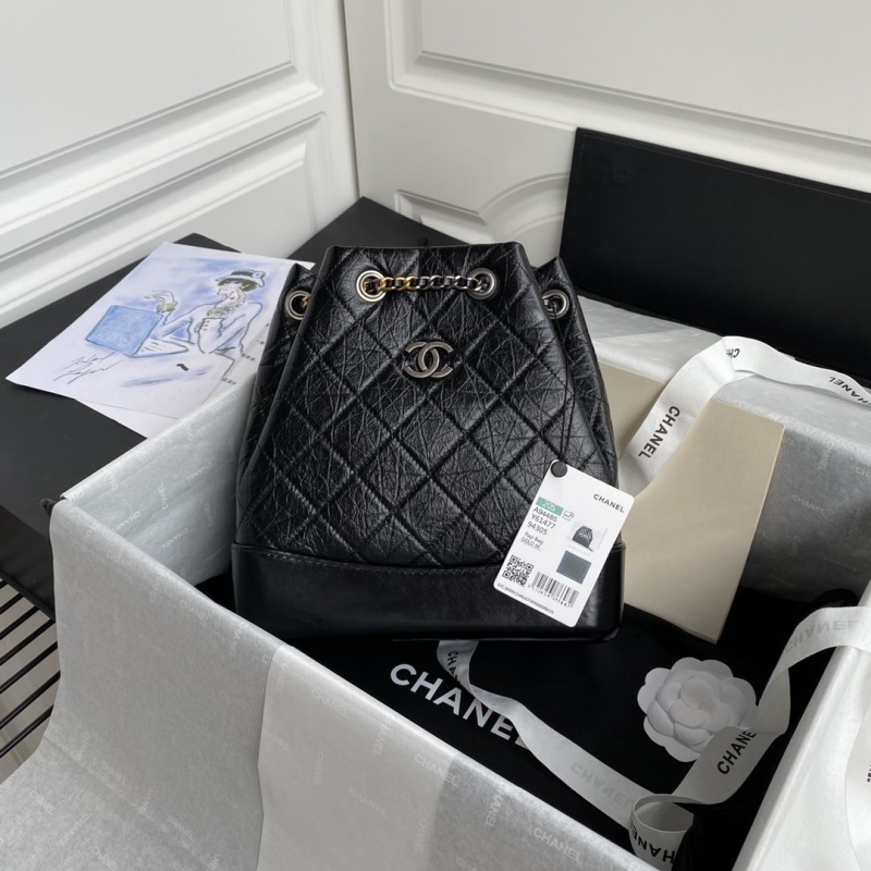 Ch**el bucket bags